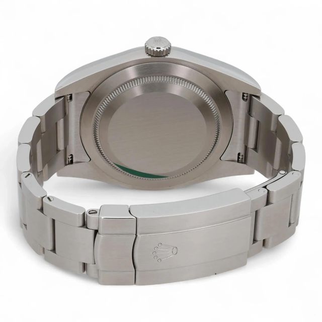 Rolex Oyster Perpetual 114300 Image 3